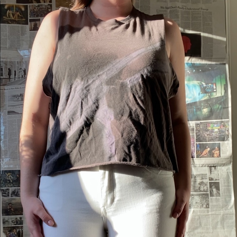 Acid washed crop top size L! ✨